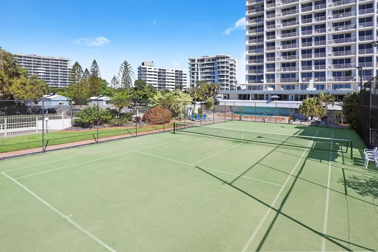 ***  Elouera Tower Aparthotel Maroochydore Australia