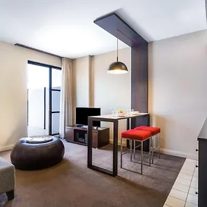 **** Hotel Mantra Hindmarsh Square Australia